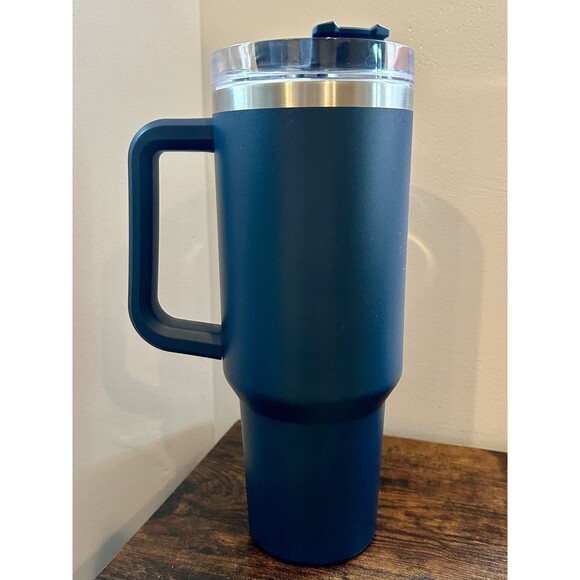 Stanley Quencher H2.0 FlowState Tumbler 40oz Navy Blue EUC!! - Picture 3 of 7